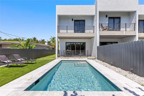 Bijou Lake Ridge, 1116 NE 10th Ave, Fort Lauderdale, Florida 33304, image 1
