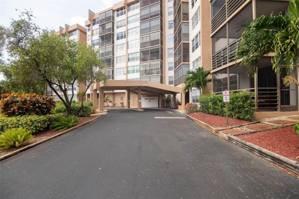 The Forest, 900 Saint Charles Pl #616, Pembroke Pines, Florida 33026, image 1