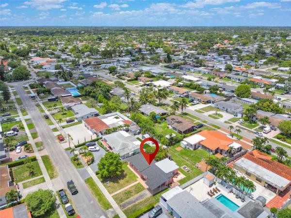 Fairlawn Estates, 4230 SW 97th Pl, Olympia Heights, Florida 33165, image 3