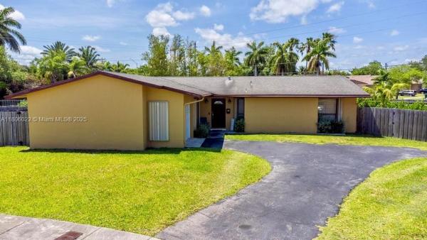 Bel Aire, 9441 SW 184th Ter, Cutler Bay, Florida 33157, image 1
