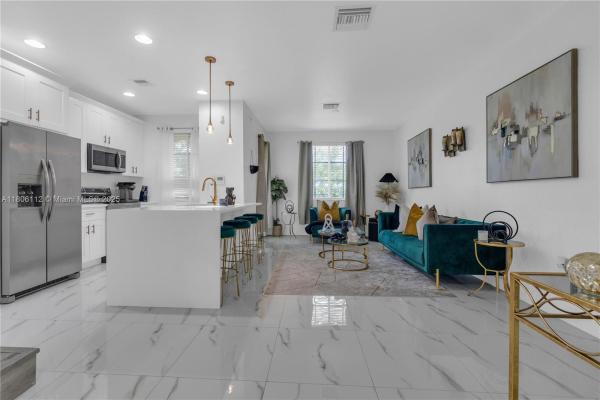 San Remo Townhomes, 1901 SW 60th Ter, North Lauderdale, Florida 33068, image 2