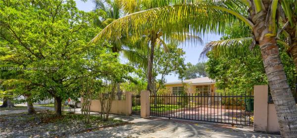 580 NW 120th St, Unincorporated Dade County, Florida 33168, image 3