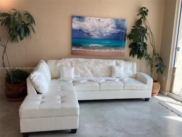 Cite On The Bay West, 2001 Biscayne Blvd #3503, Miami, Florida 33137, image 2