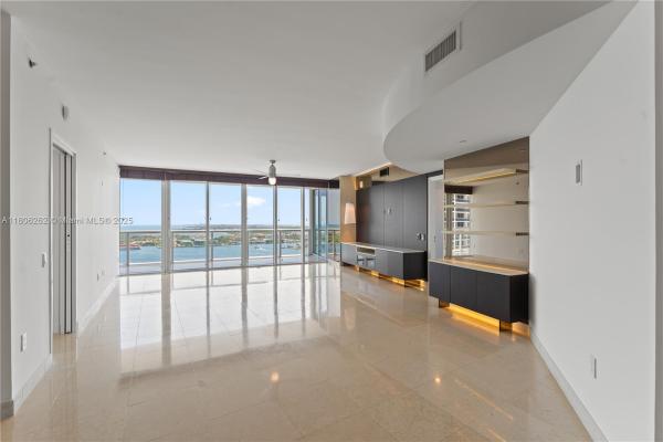Icon South Beach, 450 Alton Rd #2703, Miami Beach, Florida 33139, image 1
