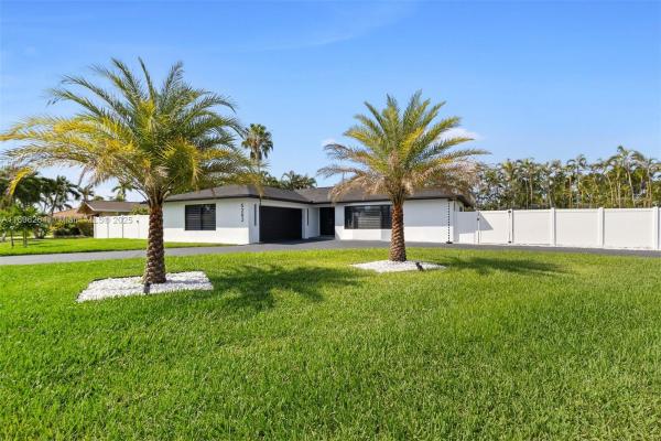 5202 Elm, Cape Coral, Florida 33904, image 3