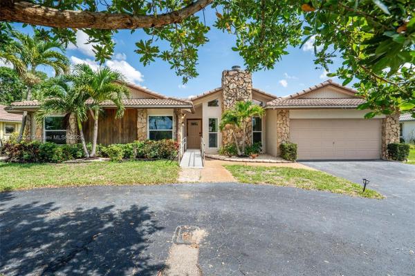 Oakwood, 9919 SW 1st Ct, Coral Springs, Florida 33071, image 1
