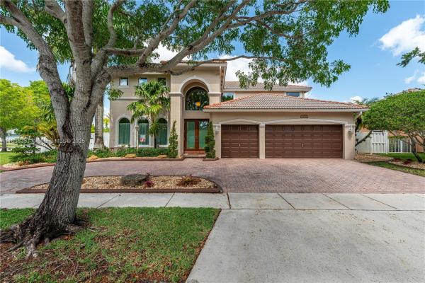 Serenity Bay, 1824 NW 139th Ave, Pembroke Pines, Florida 33028, image 1