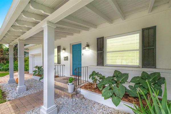 Dunnings Miami Shores, 65 NE 107th St, Miami Shores, Florida 33161, image 2