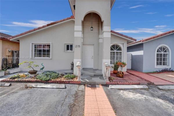 Los Palacios, 7001 W 35th Ave #215, Hialeah, Florida 33018, image 1
