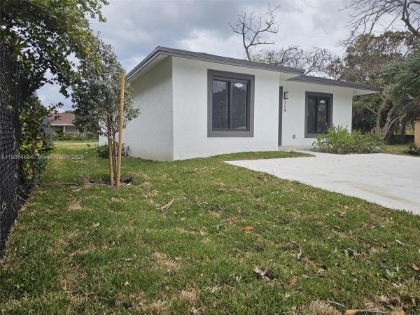 Major Rolle, 4 Nw Ave, Pompano Beach, Florida 33060, image 1