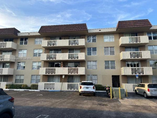 Bayview Palms, 1800 Sans Souci Blvd #115, North Miami, Florida 33181, image 1