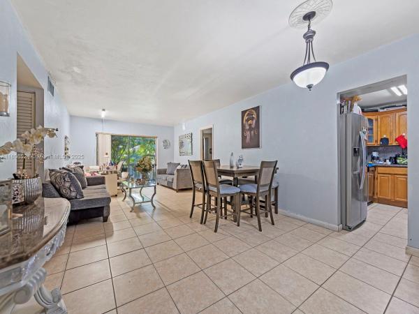 Lakewood Villas, 7825 Miller Dr #C212, Glenvar Heights, Florida 33155, image 2