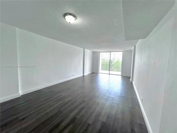 Eastern Shores White House, 3660 NE 166th St #409, North Miami Beach, Florida 33160, image 1