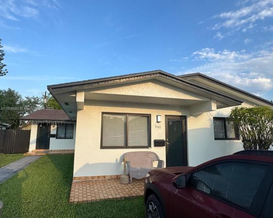 Glademoor, 940 SW 78th Pl, Westchester, Florida 33144, image 3