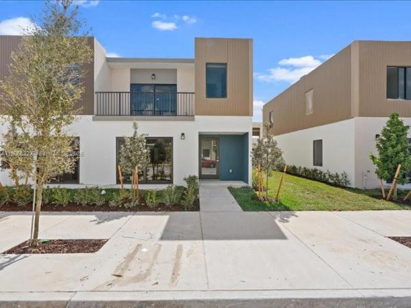 Grandville By ONX, 14560 SW 261st Ter, Richmond West, Florida 33032, image 2