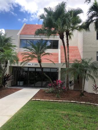 Racquet Club At Bonaventure, 210 Lakeview Dr #207, Weston, Florida 33326, image 1