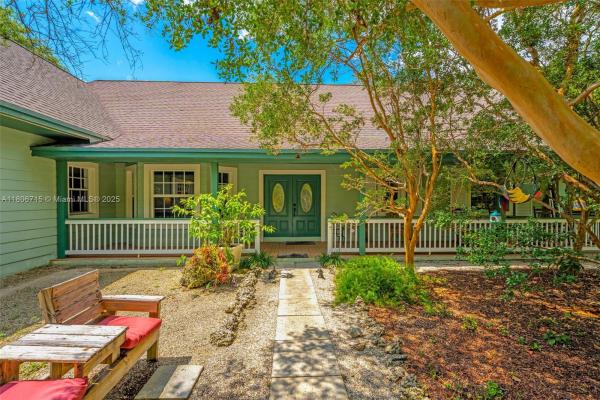 15820 SW 250th St, Unincorporated Dade County, Florida 33031, image 1