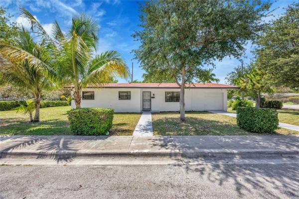 University Gardens, 6250 SW 58th Pl, South Miami, Florida 33143, image 1