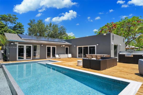 Avocado Homes, 5943 SW 62nd St, South Miami, Florida 33143, image 1