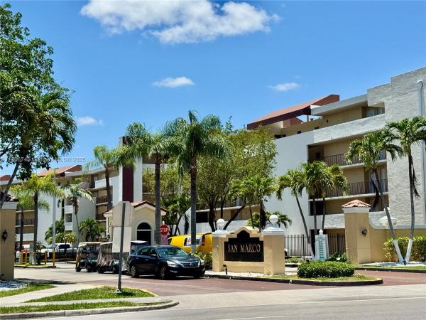 8810 Fontainebleau Blvd #318, Unincorporated Dade County, Florida 33172, image 1