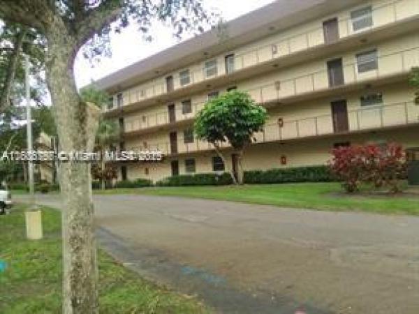 Cypress Chase North, 3321 NW 47th Ter #431, Lauderdale Lakes, Florida 33319, image 1