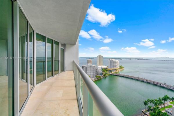 Icon Brickell Tower 2, 495 Brickell Ave #2709, Miami, Florida 33131, image 3