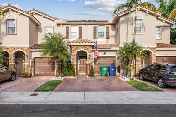 The Cove At Isles Of Bayshore, 22607 SW 89th Pl, Cutler Bay, Florida 33190, image 2