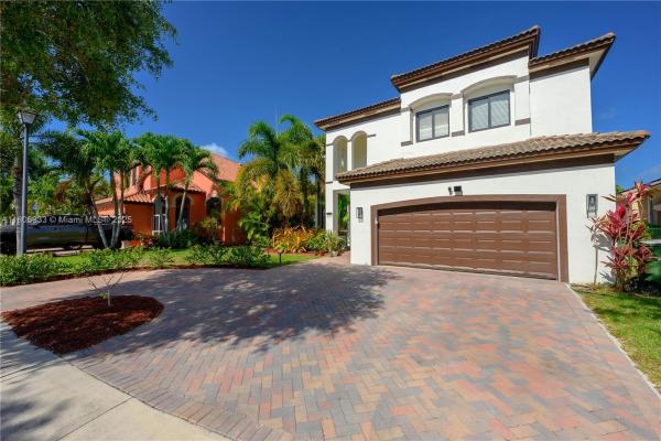 1857 SE 20th Rd, Unincorporated Dade County, Florida 33035, image 1