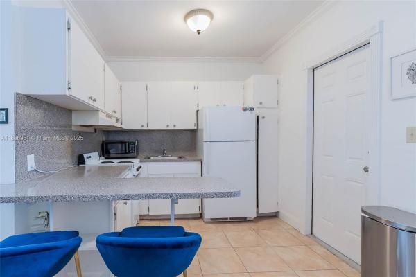 Bella Salzedo, 1300 Salzedo St #4, Coral Gables, Florida 33134, image 1