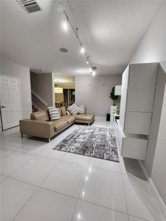 11249 NW 87th Ter, Doral, Florida 33178, image 1