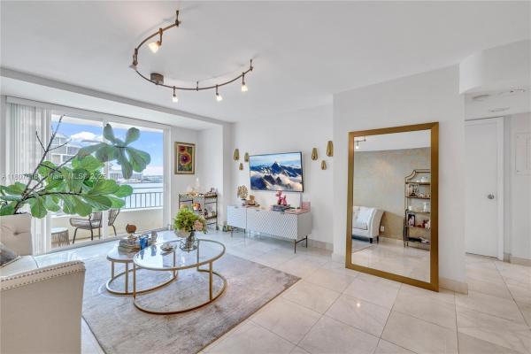 Isola, 770 Claughton Island Dr #1409, Miami, Florida 33131, image 3
