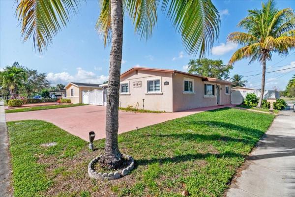 Driftwood Estates, 7601 Simms St, Hollywood, Florida 33024, image 1