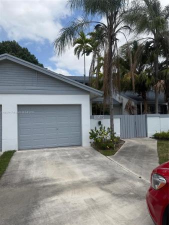 The Townhomes Of Doral Oaks, 10109 NW 52nd Ter, Doral, Florida 33178, image 1