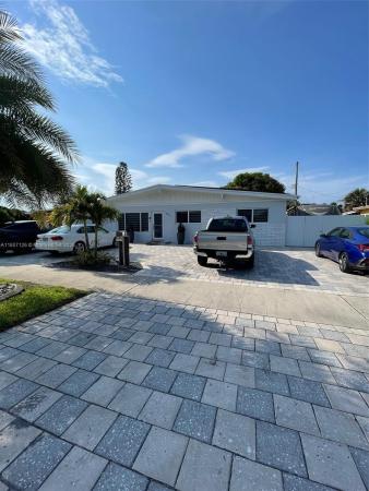 Scott Lake Manor, 881 NW 177th Ter, Miami Gardens, Florida 33169, image 1