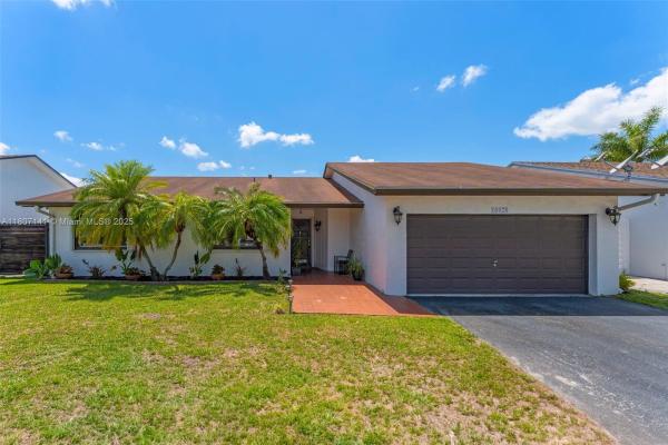 10020 SW 145th Pl, Unincorporated Dade County, Florida 33186, image 1
