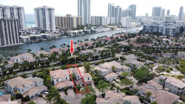 Admirals Cove, 826 E Spinnaker Dr E, Hollywood, Florida 33019, image 1