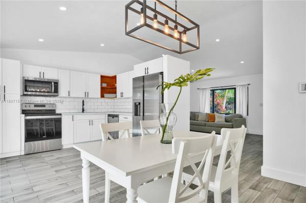Westwind Lakes Townhouses, 6933 SW 152nd Ct, Kendall West, Florida 33193, image 3