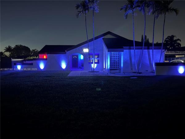 Weitzer Shauna Meadows, 15421 SW 158th St, Richmond West, Florida 33187, image 3