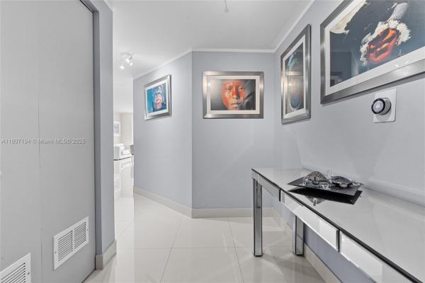 One Miami West, 325 S Biscayne Blvd #3926, Miami, Florida 33131, image 3