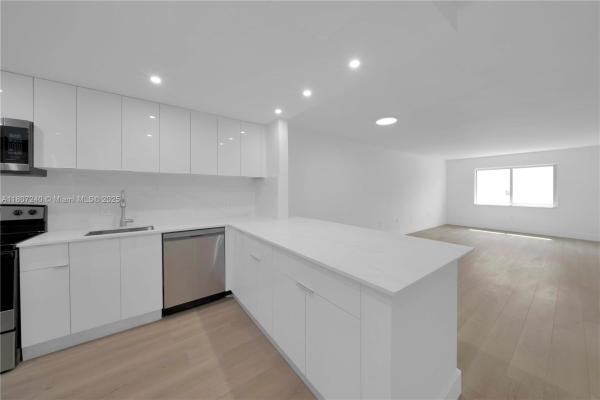 251 Galen Dr, 251 Galen Dr #316E, Key Biscayne, Florida 33149, image 1