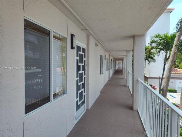 Huntington Pointe, 6080 Huntwick Ter #202, Delray Beach, Florida 33484, image 3
