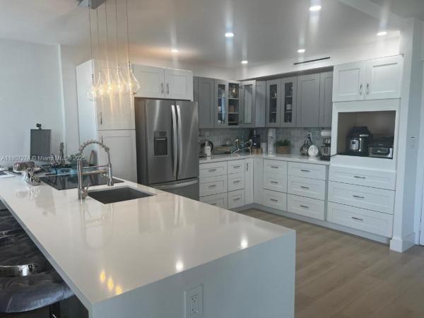 Coronado Towers, Aventura, Florida 33180, image 1