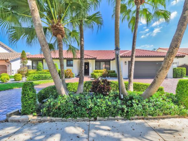 Royal Lakes, 8425 NW 165th Ter, Miami Lakes, Florida 33016, image 1