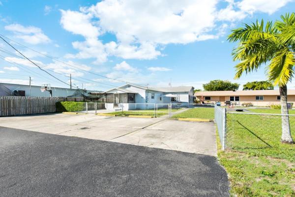 Town Of Hallandale, 115 NE 2nd St, Hallandale Beach, Florida 33009, image 1