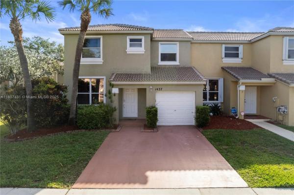 Park Crossing, 1437 NW 154th Ln, Pembroke Pines, Florida 33028, image 1