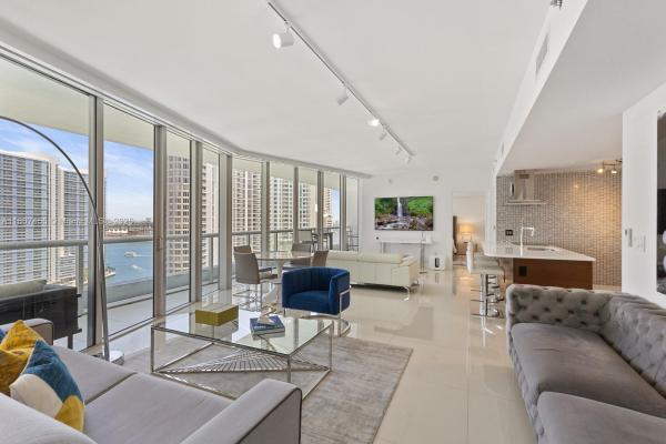 Icon Brickell Tower 2, 495 Brickell Ave #2304, Miami, Florida 33131, image 2