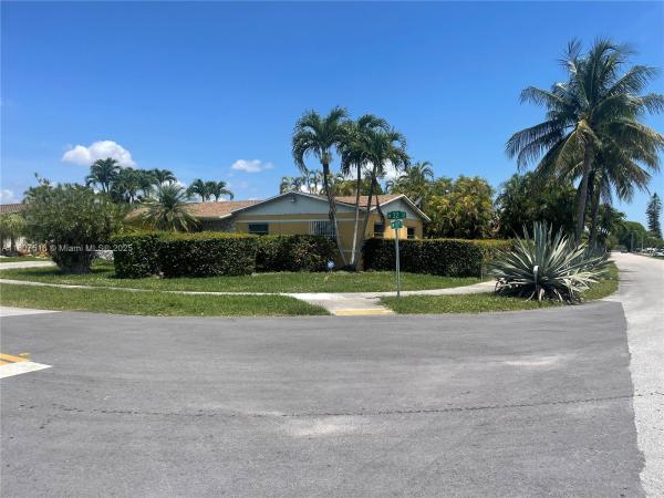Southern Estates, 11753 SW 32nd St, Tamiami, Florida 33175, image 3