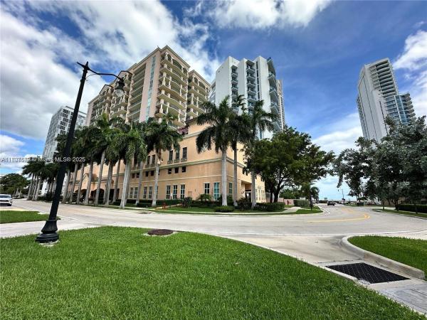 King David Of Sunny Isles, 17555 Atlantic Blvd #702, Sunny Isles Beach, Florida 33160, image 1