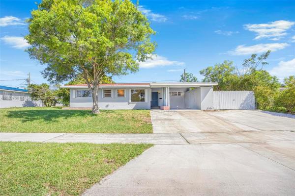 South Coral Homes, 9710 Haitian Dr, Cutler Bay, Florida 33189, image 1