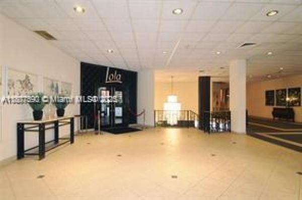 Oceanside Plaza, 5555 Collins Ave #14U, Miami Beach, Florida 33140, image 1